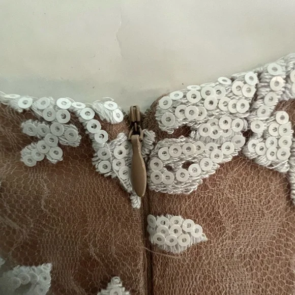 Dress the population lace/sequin dress! Size M - Picture 8 of 12
